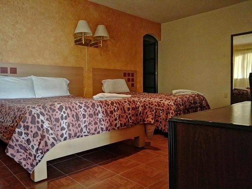 Hotel Real Doxey Tlaxcoapan Экстерьер фото